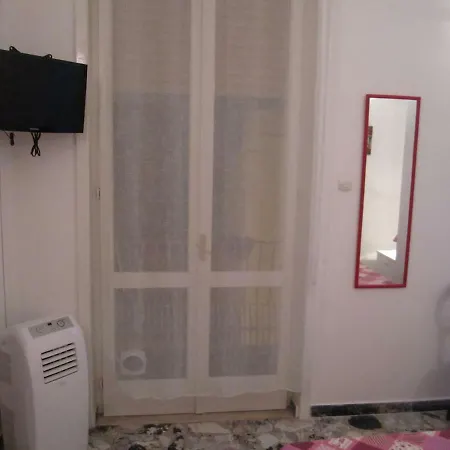 Дом отдыха Palazzo Mazzini Holiday Алецио
