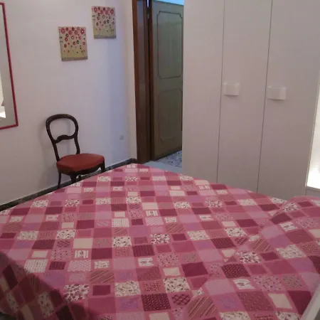 Дом отдыха Palazzo Mazzini Holiday Алецио
